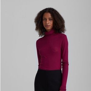 NWT Club Monaco Julie Turtleneck in Cherry - Medium